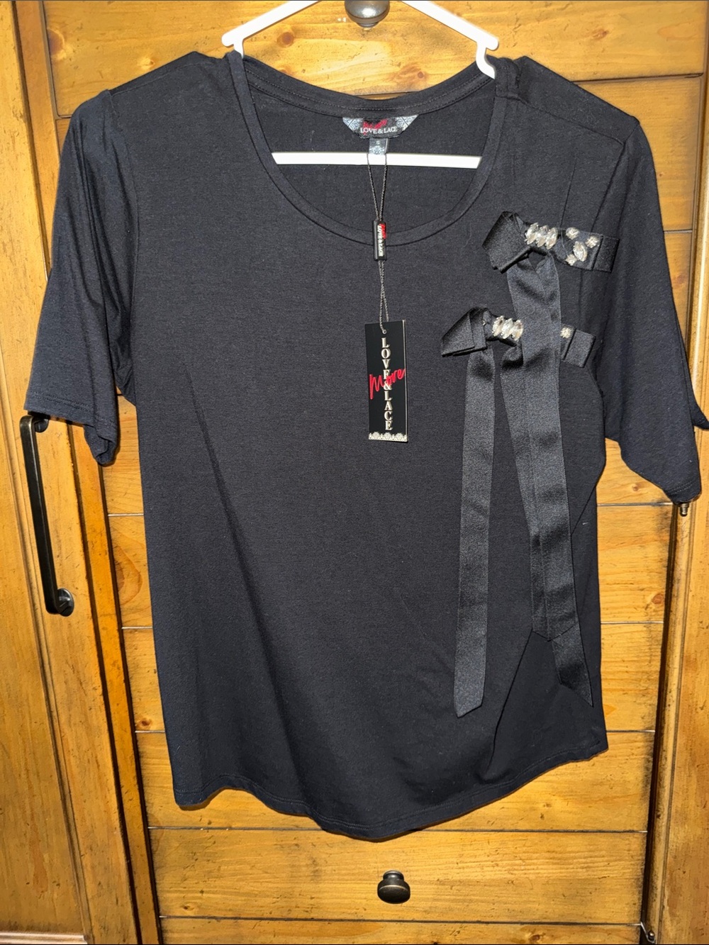 Black Short Sleeve Ribbon Accent Tee